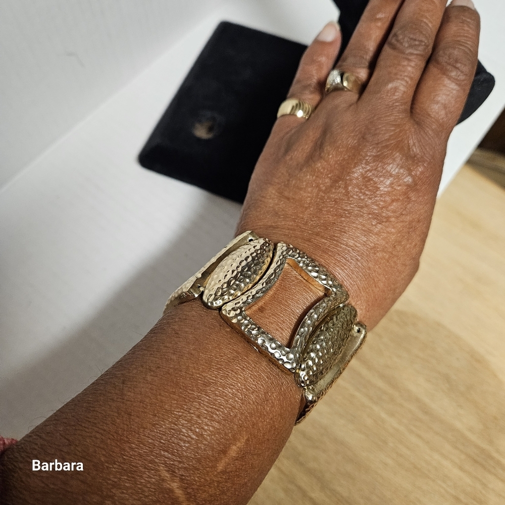 Gold-tone Hammered Cutout Rectangle & Oval Stretch Bracelet
